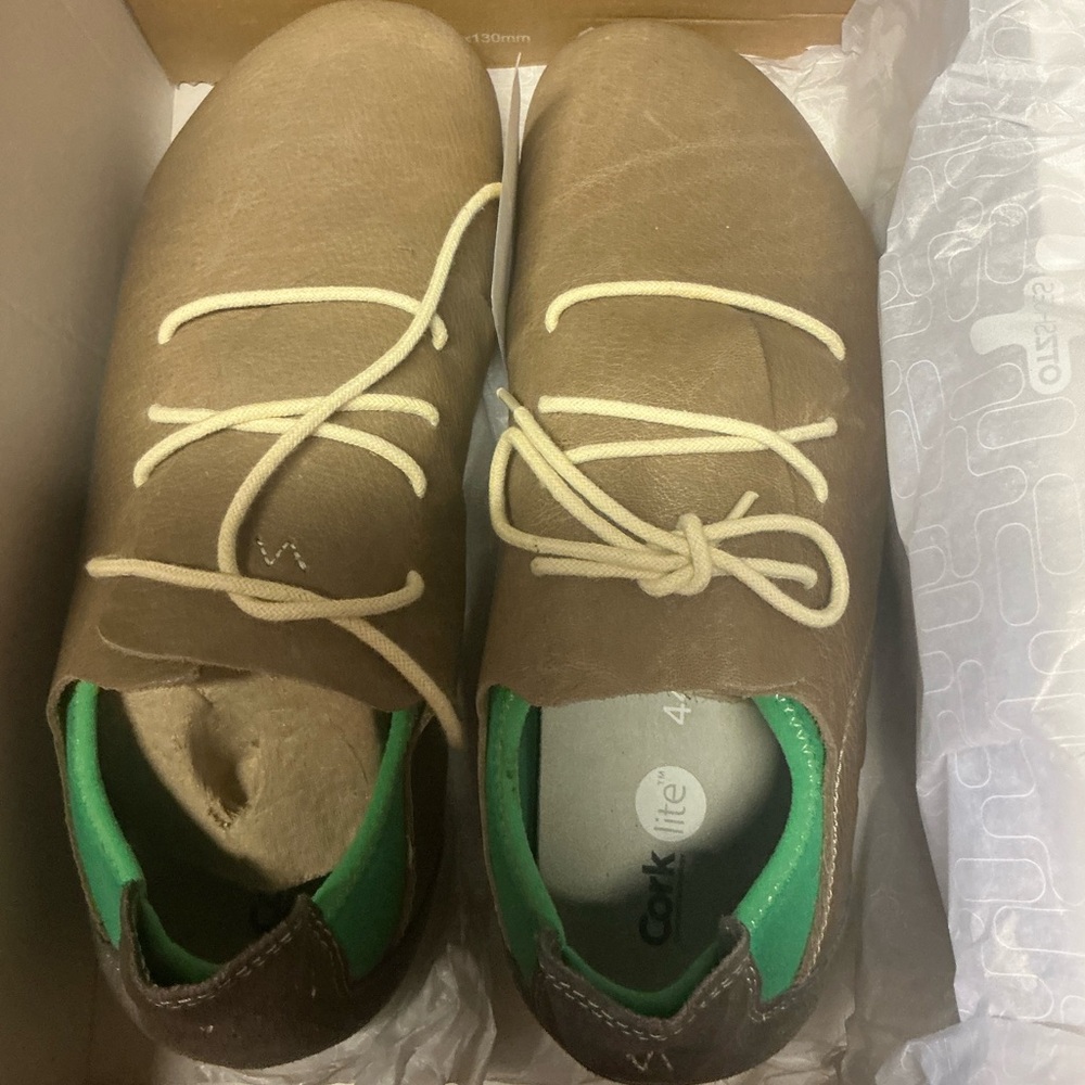 NWT OTZ1 Smoke/Sulphur Shoes size 11US‎ 44EUR